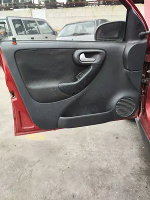 Foto de GUARNECIDO PUERTA DELANTERA IZQUIERDA OPEL CORSA C 1.2 16V CAT (Z 12 XEP / LB4) (80 CV / 59 KW)