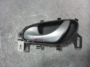 Foto de MANETA INTERIOR DELANTERA IZQUIERDA RENAULT KADJAR 1.3 TCE (159 CV / 117 KW) referencia 806714118R foto 1