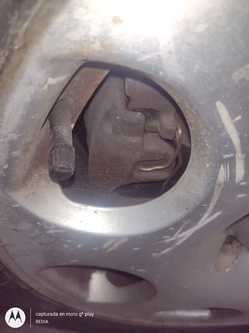 Foto de PINZA DE FRENO DELANTERA DERECHA AUDI A6 BERLINA (4B2) 1.9 TDI (131 CV / 96 KW)
