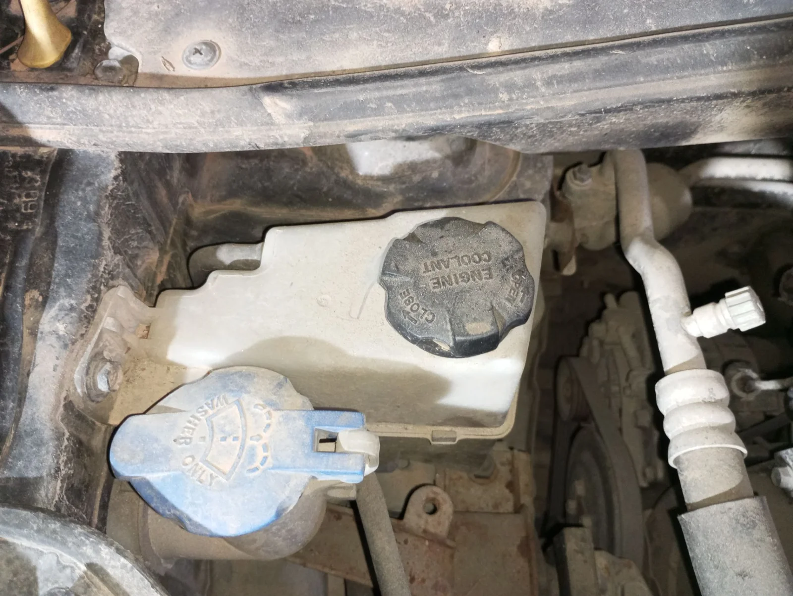 Foto de DEPOSITO EXPANSION KIA PICANTO (SA) 1.1 CAT (65 CV / 48 KW) referencia 2543007000