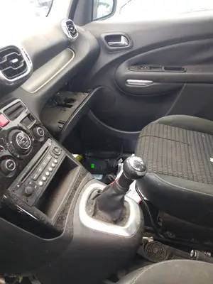 Foto de PALANCA CAMBIO CITROEN C3 PICASSO 1.6 16V (120 CV / 88 KW)