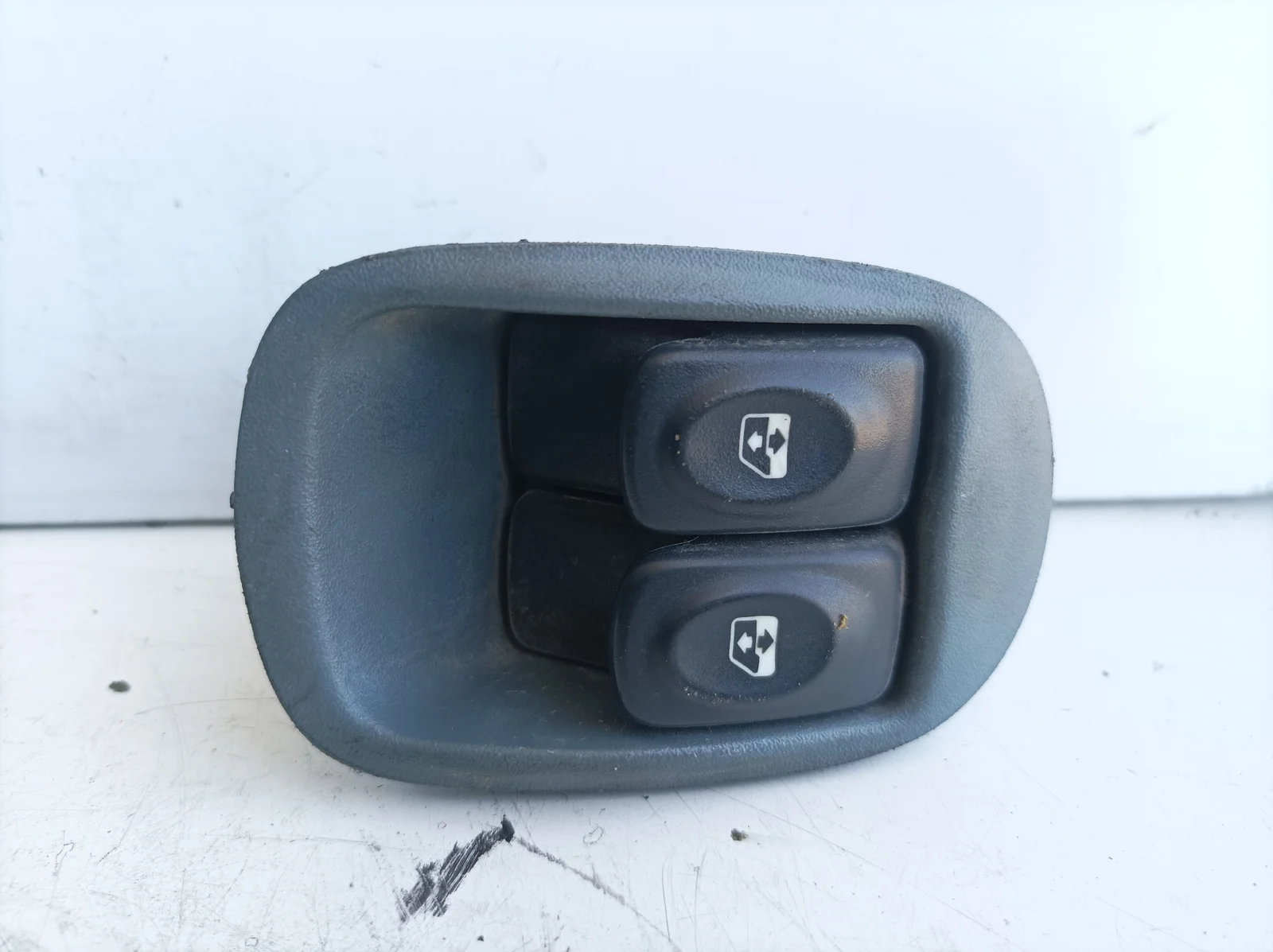 Foto de MANDO ELEVALUNAS DELANTERO IZQUIERDO RENAULT MEGANE I SCENIC (JA0) referencia 7700836269