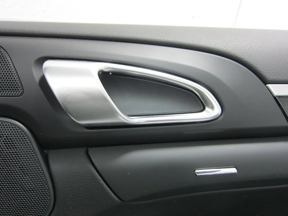 Foto de MANETA INTERIOR TRASERA DERECHA PORSCHE CAYENNE (TIPO 92A) referencia 7P5837020F
