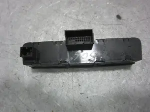 Foto de MANDO MULTIFUNCION SEAT IBIZA BERLINA (6J5) 1.6 TDI (105 CV / 77 KW) referencia 6J0927137AS foto 2