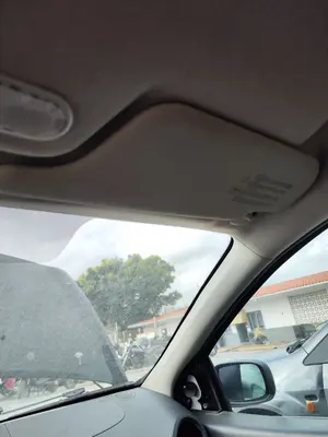 Foto de PARASOL DERECHO RENAULT CLIO III 1.2 16V (75 CV / 55 KW)