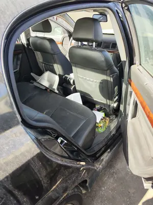 Foto de GOMAS CONTORNO PUERTA OPEL VECTRA C BERLINA 2.2 16V DTI CAT (Y 22 DTR / L50) (125 CV / 92 KW)