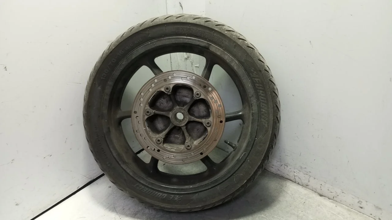 Foto de LLANTA TRASERA HONDA SH 300I 279 cm3 - 20 kW (27 CV / 20 KW) referencia 42650KTW900ZA