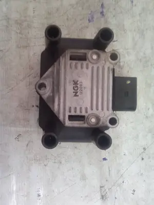 Foto de BOBINA ENCENDIDO VOLKSWAGEN POLO IV (9N1) referencia R0101C00100 NGK