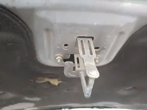 Foto de CERRADURA CAPO FORD FOCUS C-MAX (CAP)(2003) 1.8 TDCi Turbodiesel CAT (116 CV / 85 KW) referencia 4895285