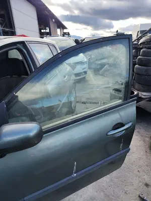 Foto de LUNA DELANTERA IZQUIERDA RENAULT MEGANE II BERLINA 5P 1.4 16V (98 CV / 72 KW) referencia 8200211227 foto 8