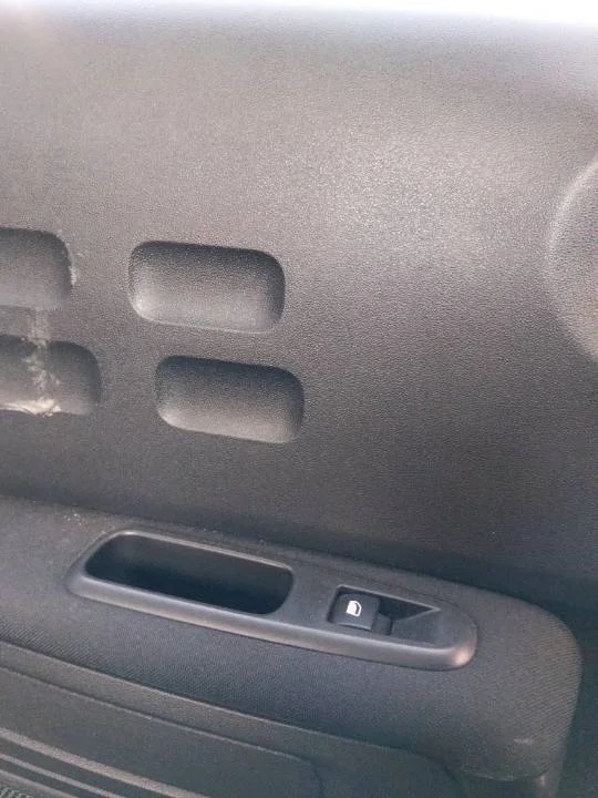 Foto de MANDO ELEVALUNAS TRASERO IZQUIERDO CITROEN C3