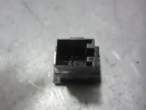 Foto de INTERRUPTOR AUDI A8 (D2) 2.5 V6 24V TDI (180 CV / 132 KW) referencia 4D0927134A foto 3