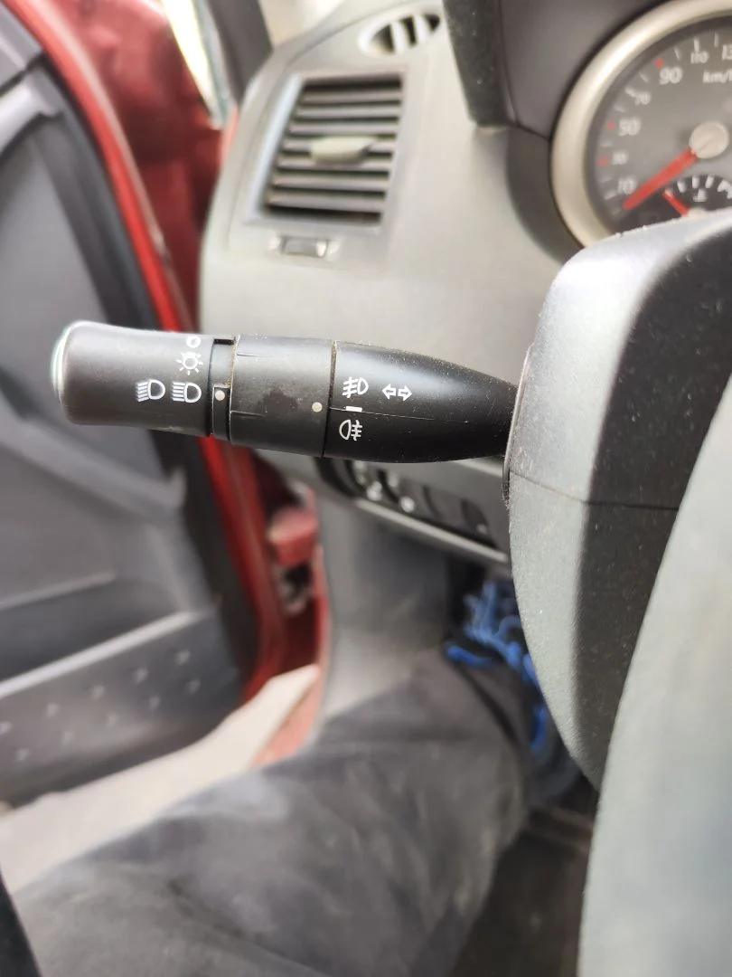 Foto de MANDO LUCES RENAULT MEGANE II BERLINA 3P 1.9 dCi Diesel (120 CV / 88 KW) referencia 8200216462