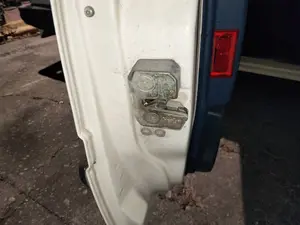 Foto de CERRADURA PUERTA DELANTERA IZQUIERDA VOLVO SERIE 740 BERLINA/FAMILIAR