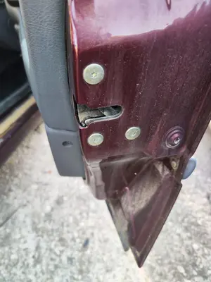 Foto de CERRADURA PUERTA DELANTERA DERECHA RENAULT LAGUNA (B56) 2.0  (113 CV / 83 KW)