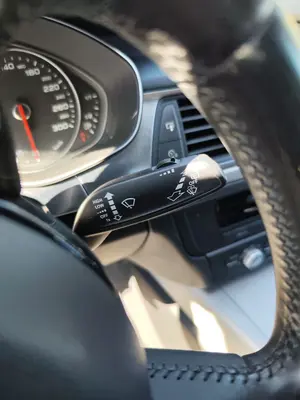 Foto de MANDO MULTIFUNCION AUDI A6 AVANT (4GD) 2.0 16V TDI (190 CV / 140 KW) referencia 4G8953502 foto 2