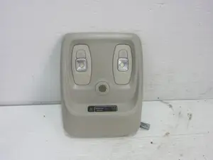 Foto de LUZ INTERIOR RENAULT CLIO IV GRANDTOUR 0.9 Energy (90 CV / 66 KW) referencia 969801174