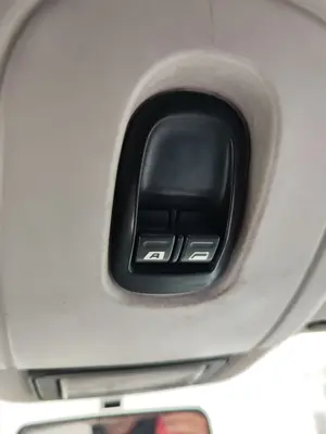 Foto de MANDO ELEVALUNAS DELANTERO IZQUIERDO CITROEN JUMPY 2.0 HDi CAT (RHX / DW10BTED) (94 CV / 69 KW)