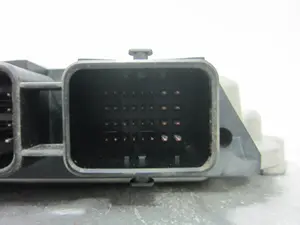 Foto de CENTRALITA MOTOR UCE CITROEN C4 BERLINA 1.6 16V HDi (90 CV / 66 KW) referencia 9653958980 foto 2