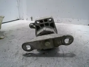 Foto de SOPORTE MOTOR DERECHO FORD MONDEO BERLINA (GE) 2.0 16V DI TD CAT (116 CV / 85 KW) referencia 2S716F012A foto 3
