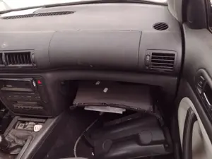 Foto de AIRBAG DELANTERO DERECHO VOLKSWAGEN PASSAT BERLINA (3B3) 1.9 TDI (131 CV / 96 KW) referencia 3B0880204H