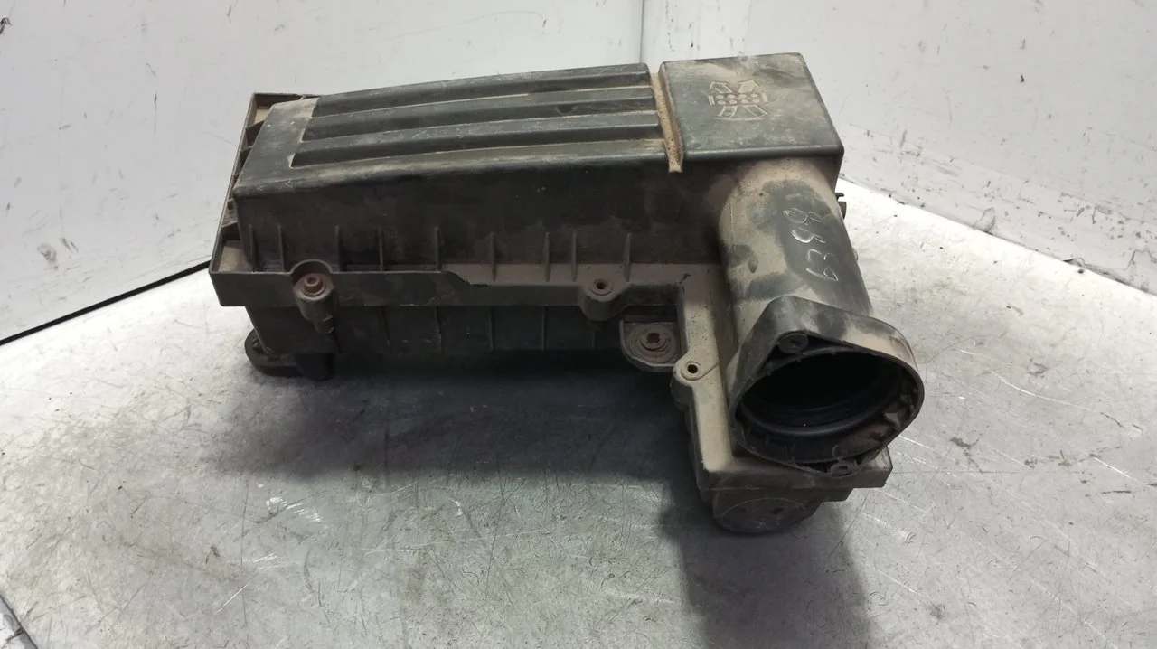 Foto de CAJA FILTRO AIRE VOLKSWAGEN CADDY (2K)(02.2004) 1.9 TDI (BSU) (75 CV / 55 KW) referencia 3C0129607BA