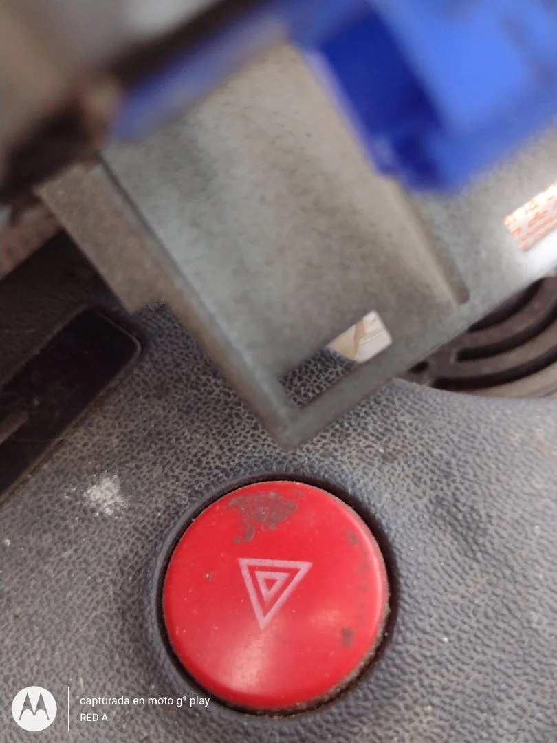 Foto de WARNING SEAT LEON (1P1) 1.9 TDI (105 CV / 77 KW)