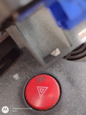 Foto de WARNING SEAT LEON (1P1) 1.9 TDI (105 CV / 77 KW)