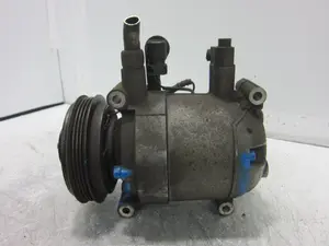 Foto de COMPRESOR AIRE ACONDICIONADO BMW SERIE 3 BERLINA (E36) 1.6 CAT (M43) (102 CV / 75 KW) referencia 8390645 foto 5