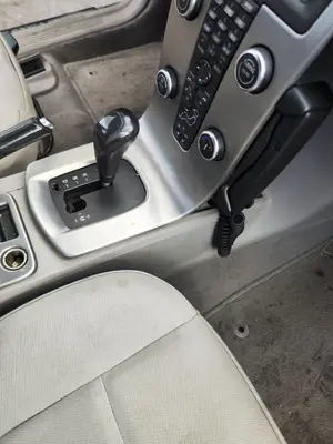 Foto de PALANCA CAMBIO VOLVO V50 FAMILIAR 2.0 Diesel CAT (136 CV / 100 KW)