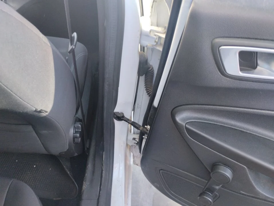 Foto de NO IDENTIFICADO FORD FIESTA (CNN) 1.5 TDCi CAT (75 CV / 55 KW)