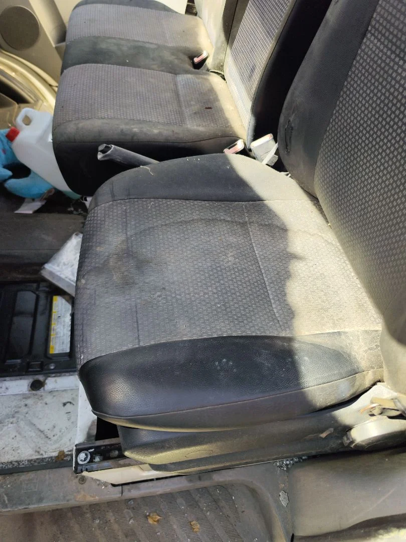 Foto de ASIENTO DELANTERO IZQUIERDO MERCEDES-BENZ SPRINTER II FURGÓN 2.1 CDI CAT (88 CV / 65 KW) referencia A0009108109 7F61