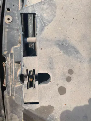 Foto de CERRADURA CAPO VOLKSWAGEN GOLF V (1K1)(10.2003) 2.0 TDI (140 CV / 103 KW) referencia 1K1823509E foto 3