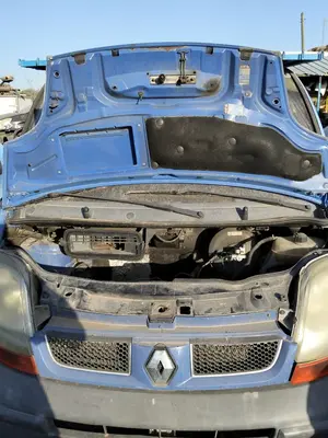 Foto de CAPO RENAULT TRAFIC II COMBI 1.9 Diesel (101 CV / 74 KW)