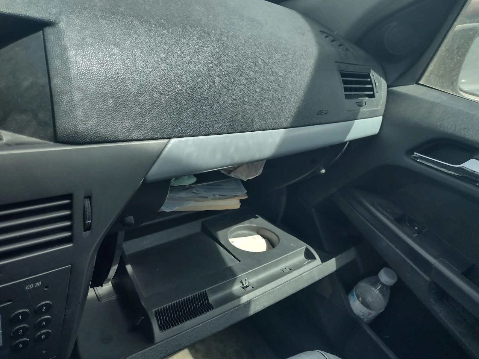 Foto de AIRBAG DELANTERO DERECHO OPEL ASTRA H BERLINA 1.6 16V (105 CV / 77 KW) referencia 13168095
