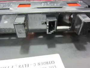 Foto de LUZ CENTRAL DE FRENO CITROEN C-ELYSÉE 1.6 HDi FAP (92 CV / 68 KW) referencia 9800282377 foto 2
