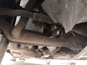 Foto de BRAZO SUSPENSION DELANTERO DERECHO AUDI A4 BERLINA (8K2) 2.0 16V TDI (143 CV / 105 KW)