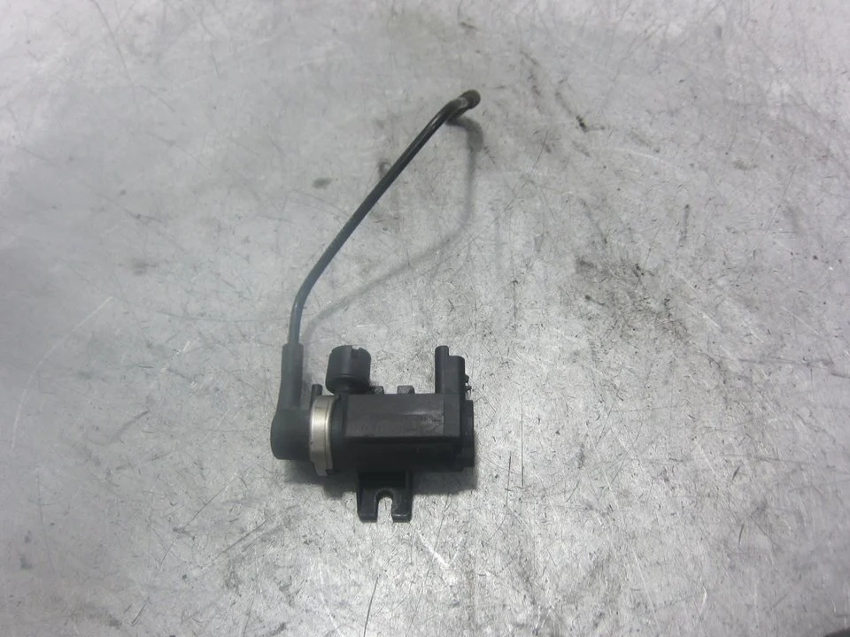 Foto de VALVULA AIRE ADICIONAL PEUGEOT 206 referencia 9641226680