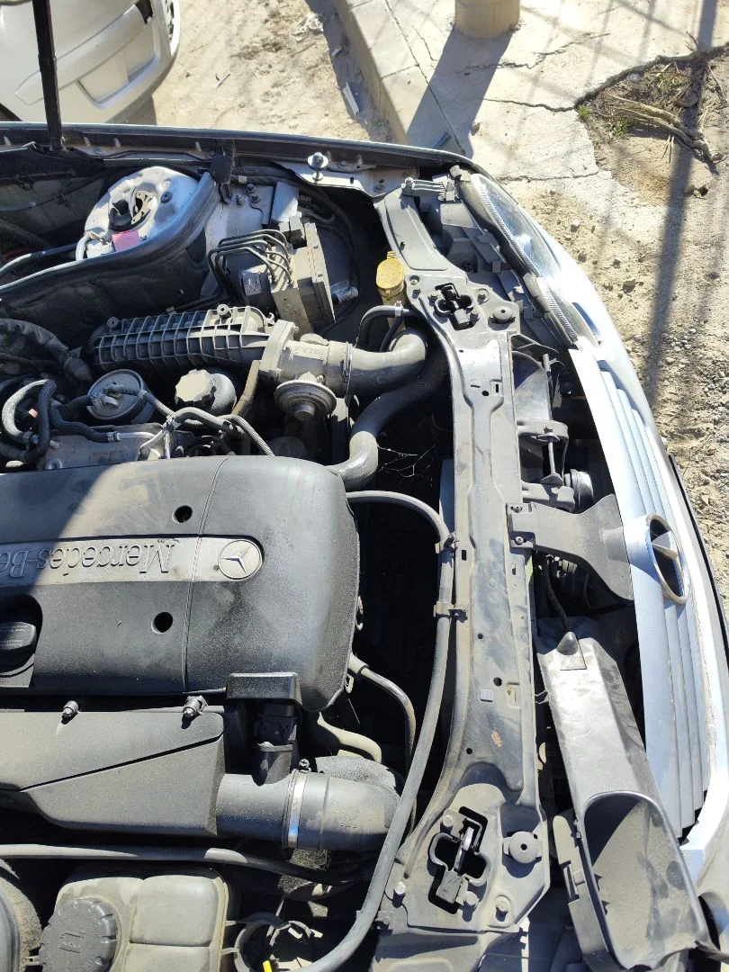 Foto de PANEL FRONTAL MERCEDES-BENZ CLASE C (BM 203) SPORTCOUPE 2.2 CDI CAT (143 CV / 105 KW)