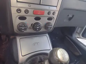 Foto de MANDO CALEFACCION / AIRE ACONDICIONADO ALFA ROMEO GT (125) 1.9 JTD (M) 16V CAT (150 CV / 110 KW)