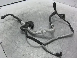 Foto de VALVULA AIRE ADICIONAL PORSCHE CAYENNE (TIPO 92A) referencia 1K0906283A