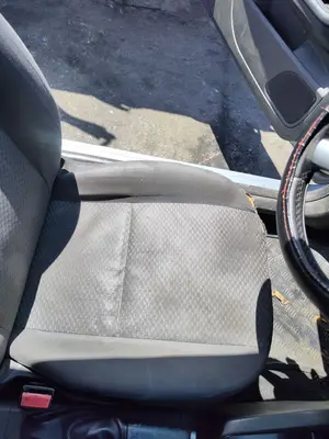 Foto de ASIENTO DELANTERO IZQUIERDO FORD FOCUS BERLINA (CAP) 1.6 TDCi CAT (90 CV / 66 KW)