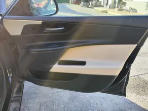 Foto de GUARNECIDO PUERTA DELANTERA DERECHA JAGUAR XE 2.0 Turbo CAT (200 CV / 147 KW) referencia T2H  9858 foto 1