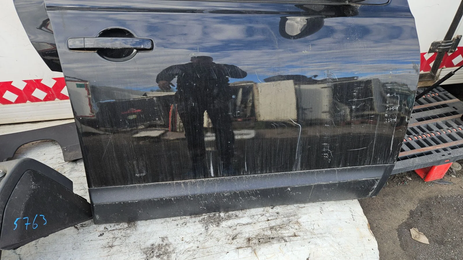 Foto de PUERTA DELANTERA DERECHA NISSAN QASHQAI (J10) 2.0 16V CAT (141 CV / 104 KW) referencia H0100JD0MD