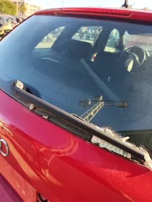 Foto de BRAZO LIMPIA TRASERO AUDI A3 SPORTBACK (8PA) 2.0 TDI (140 CV / 103 KW) referencia 8P1955408A