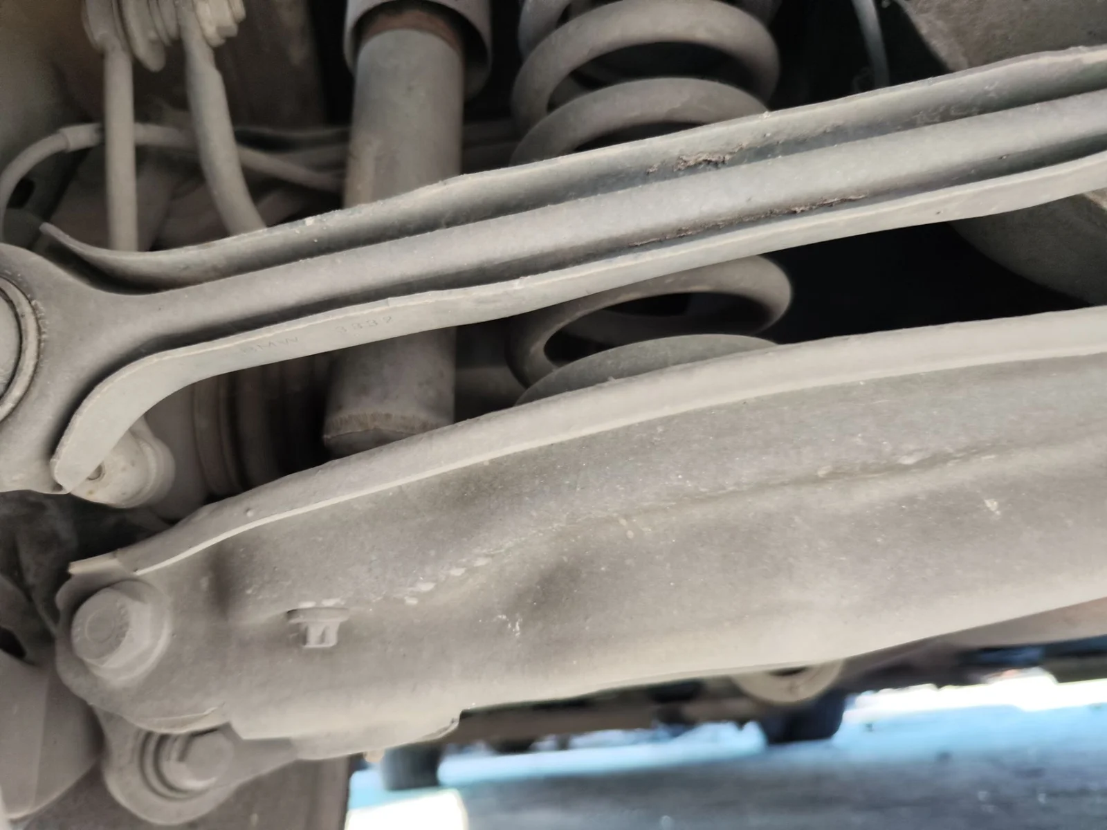 Foto de BARRA ESTABILIZADORA TRASERA BMW SERIE 3 BERLINA (E90) 2.0 16V Diesel (163 CV / 120 KW)