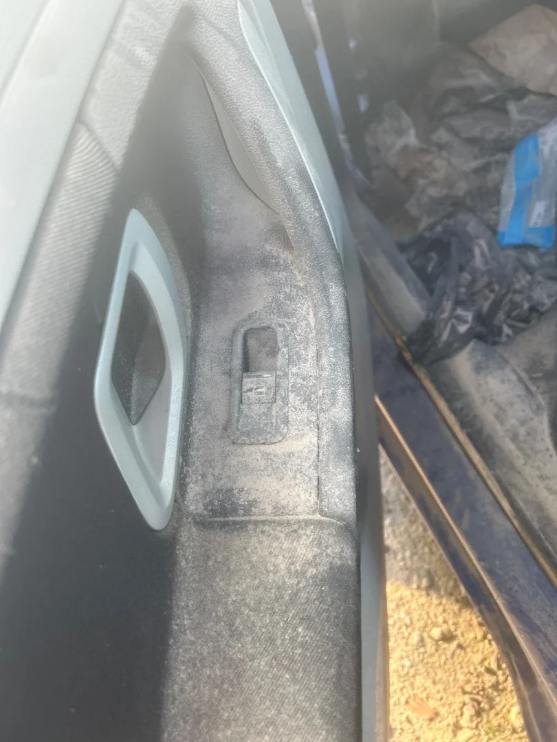 Foto de ELEVALUNAS TRASERO IZQUIERDO SKODA FABIA COMBI (5J5) 1.4 TDI (80 CV / 59 KW) referencia 5J4839461