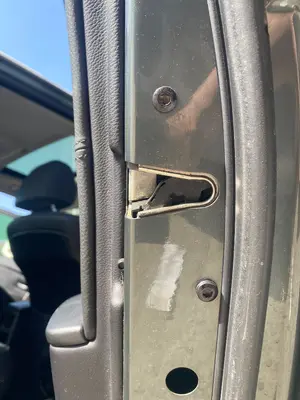 Foto de CERRADURA PUERTA TRASERA DERECHA BMW SERIE 5 BERLINA (E60) 3.0 24V CAT (231 CV / 170 KW) referencia 51227202147