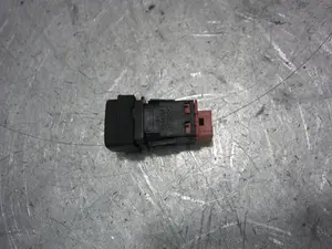 Foto de INTERRUPTOR CITROEN GRAND C4 PICASSO 1.6 16V HDi FAP (109 CV / 80 KW) referencia 96530658XT foto 4