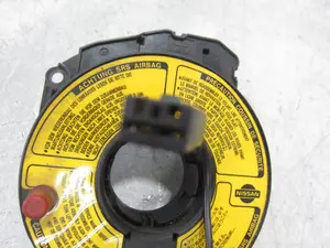 Foto de ANILLO AIRBAG NISSAN MICRA (K11) 1.0 16V CAT (54 CV / 40 KW) referencia 255549F000 foto 3